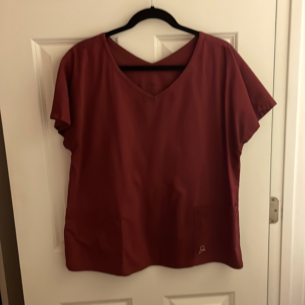 Jaanuu scrub set in wine